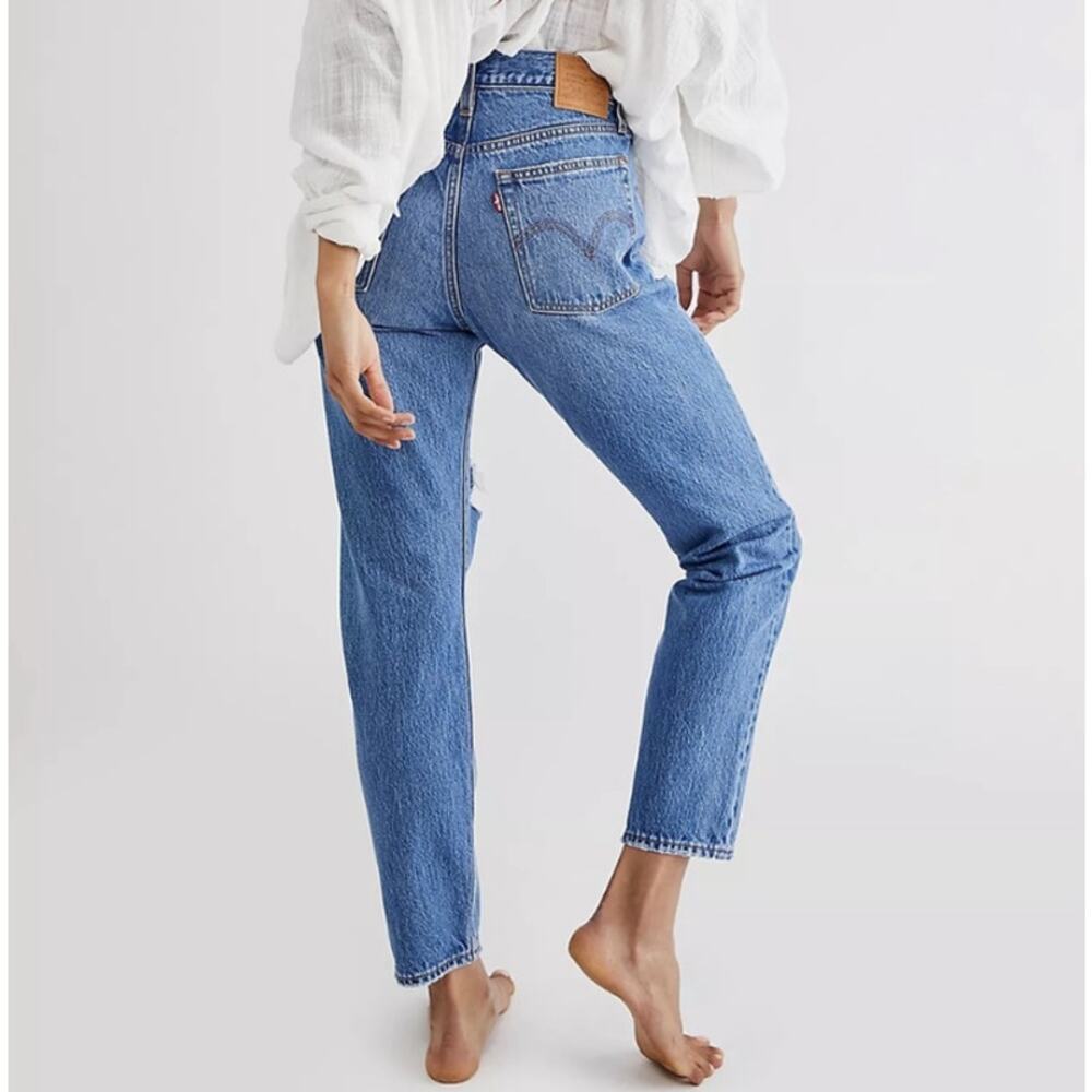 NWT Levi's Wedgie Jeans Sz 29 High Rise Tapered Leg 100% Cotton